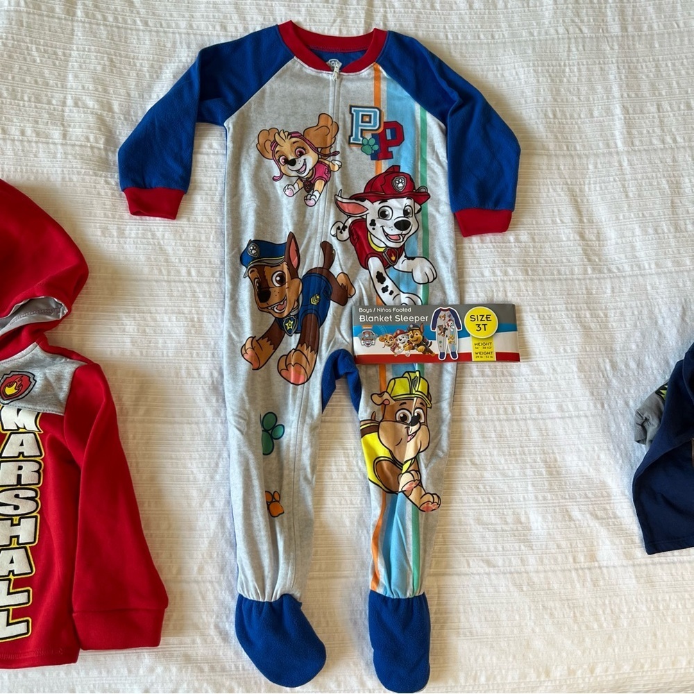 2/$30 Nickelodeon Paw Patrol Hoodie Pajama and Shirt Set - Red, Blue, Gray - Picture 7 of 11